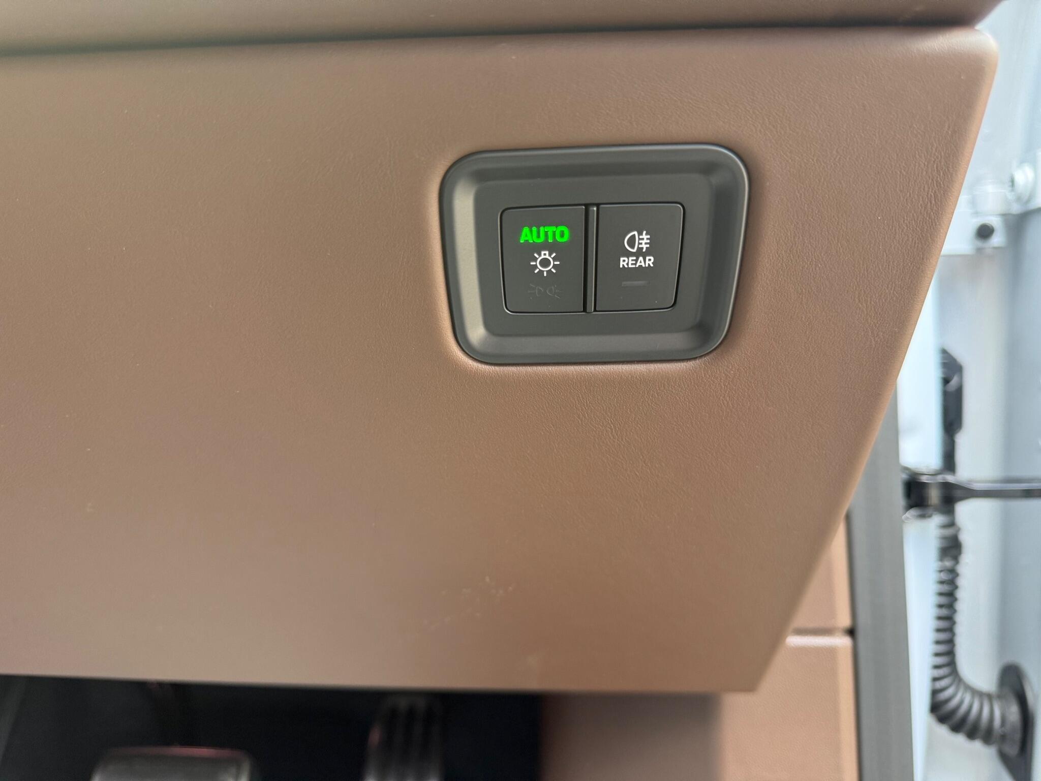 Porsche Macan view 27