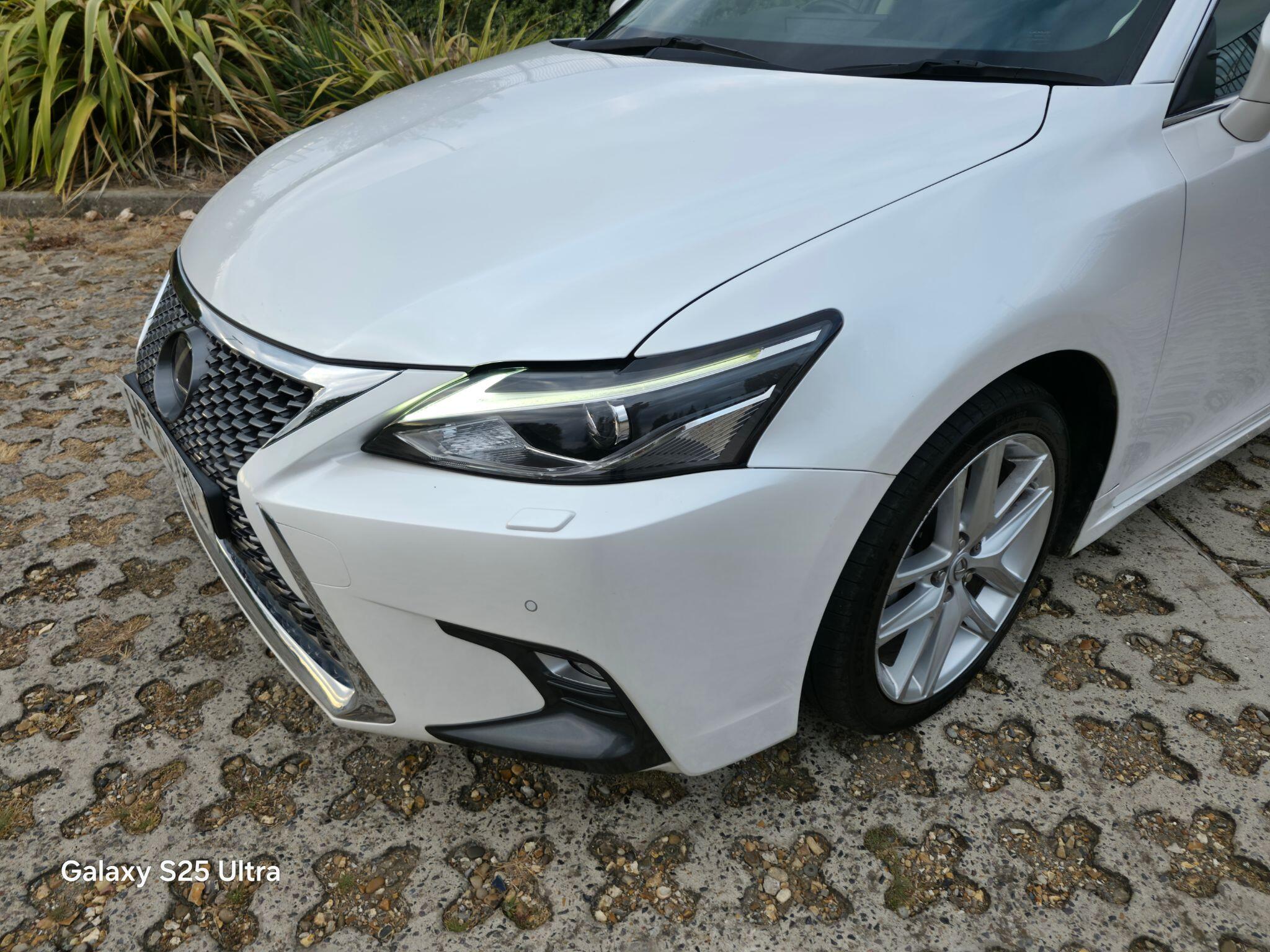 Lexus CT view 6