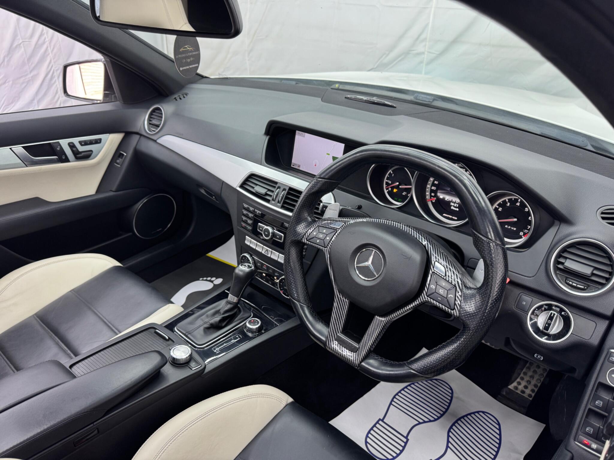 Mercedes-Benz C Class view 18