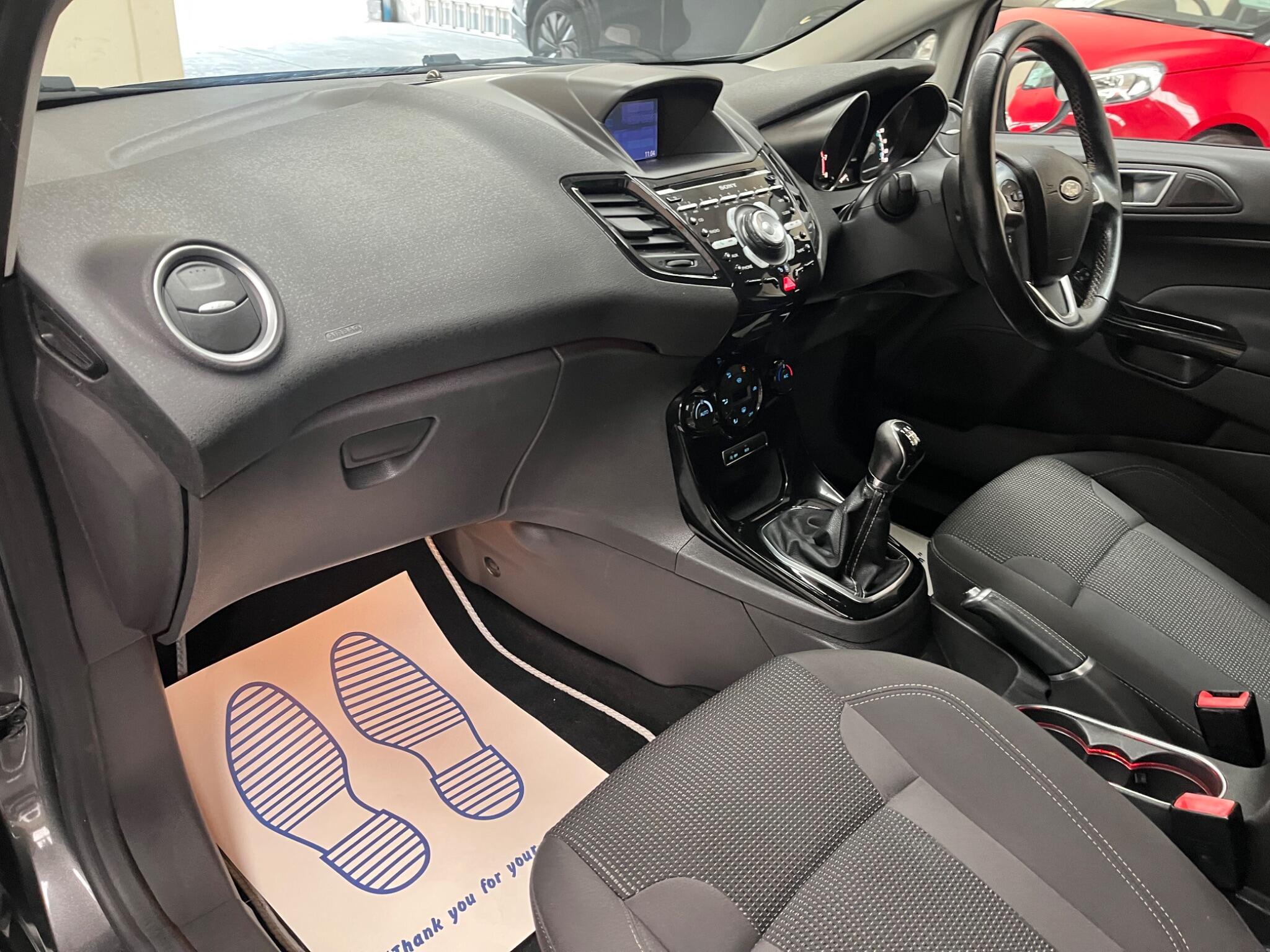 Ford Fiesta view 40
