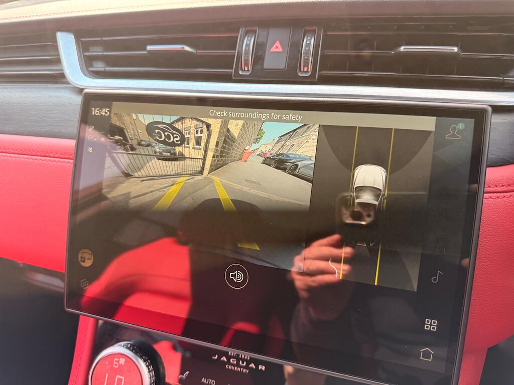 Jaguar F-Pace view 46