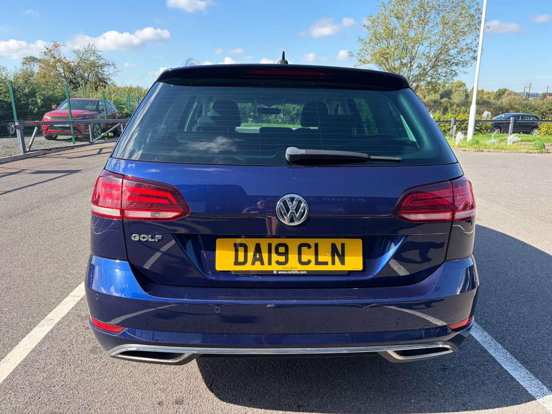 Volkswagen Golf view 7