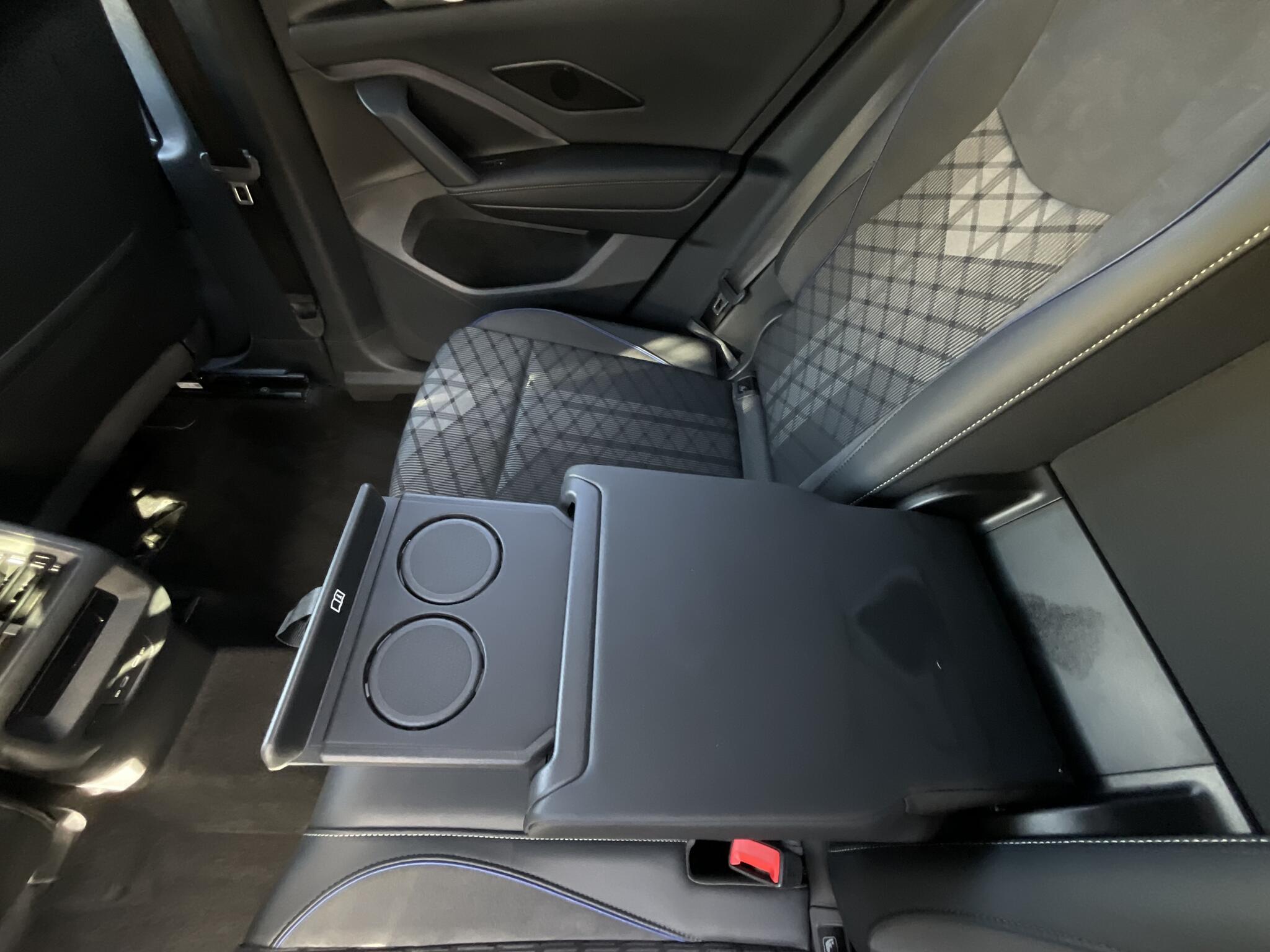 Volkswagen Tiguan view 16