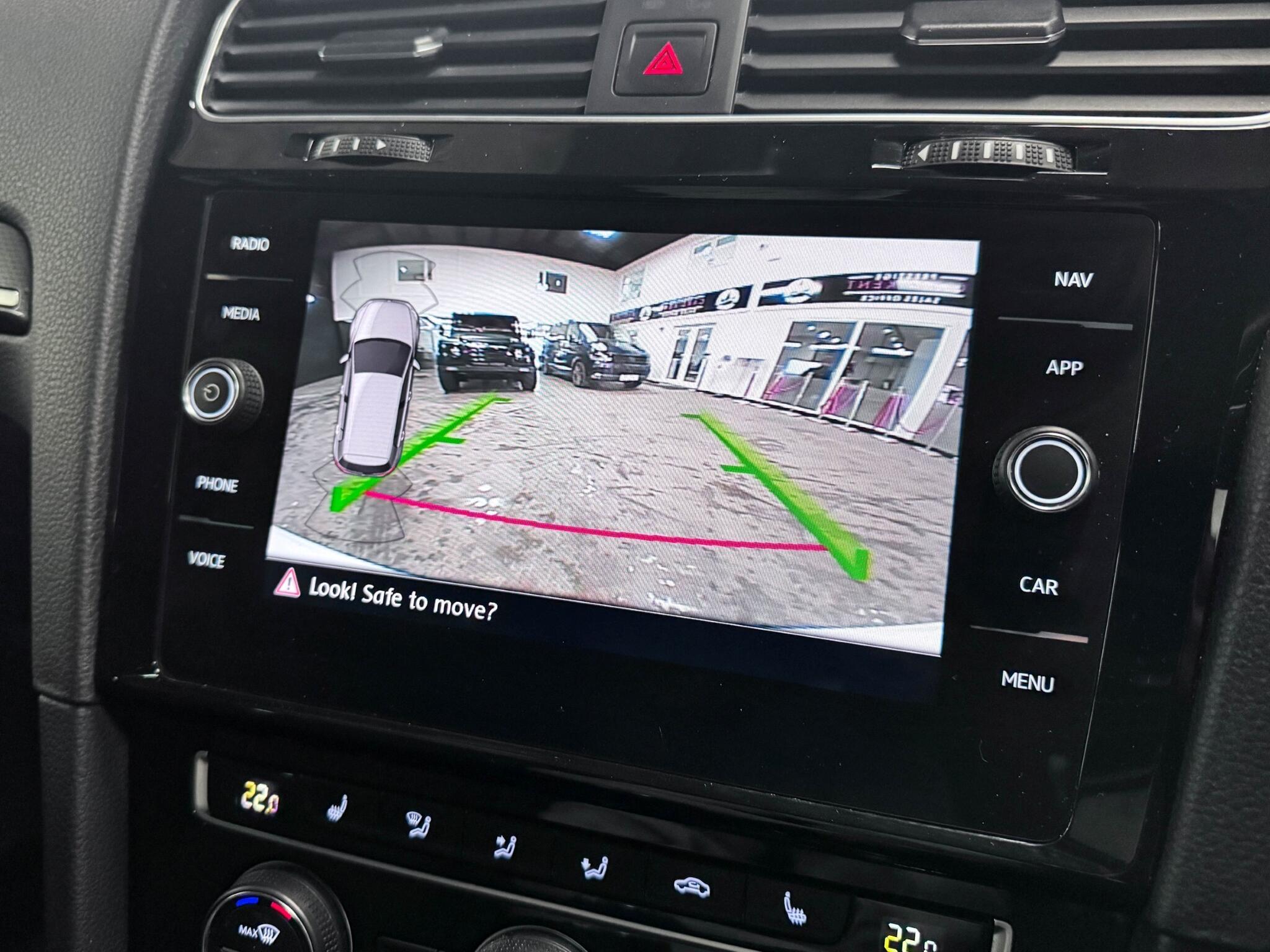 Volkswagen Golf view 33
