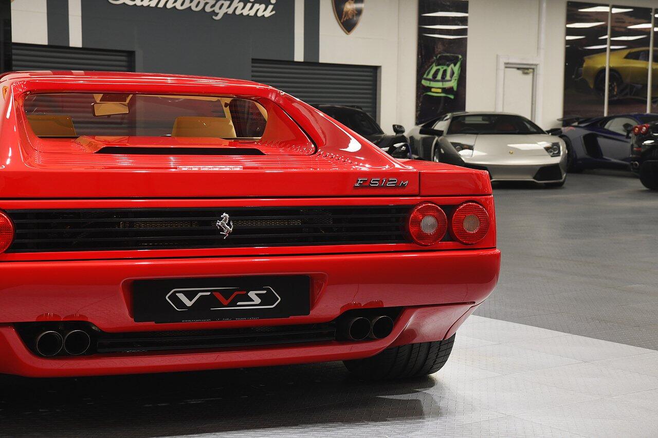 Ferrari 512 view 35