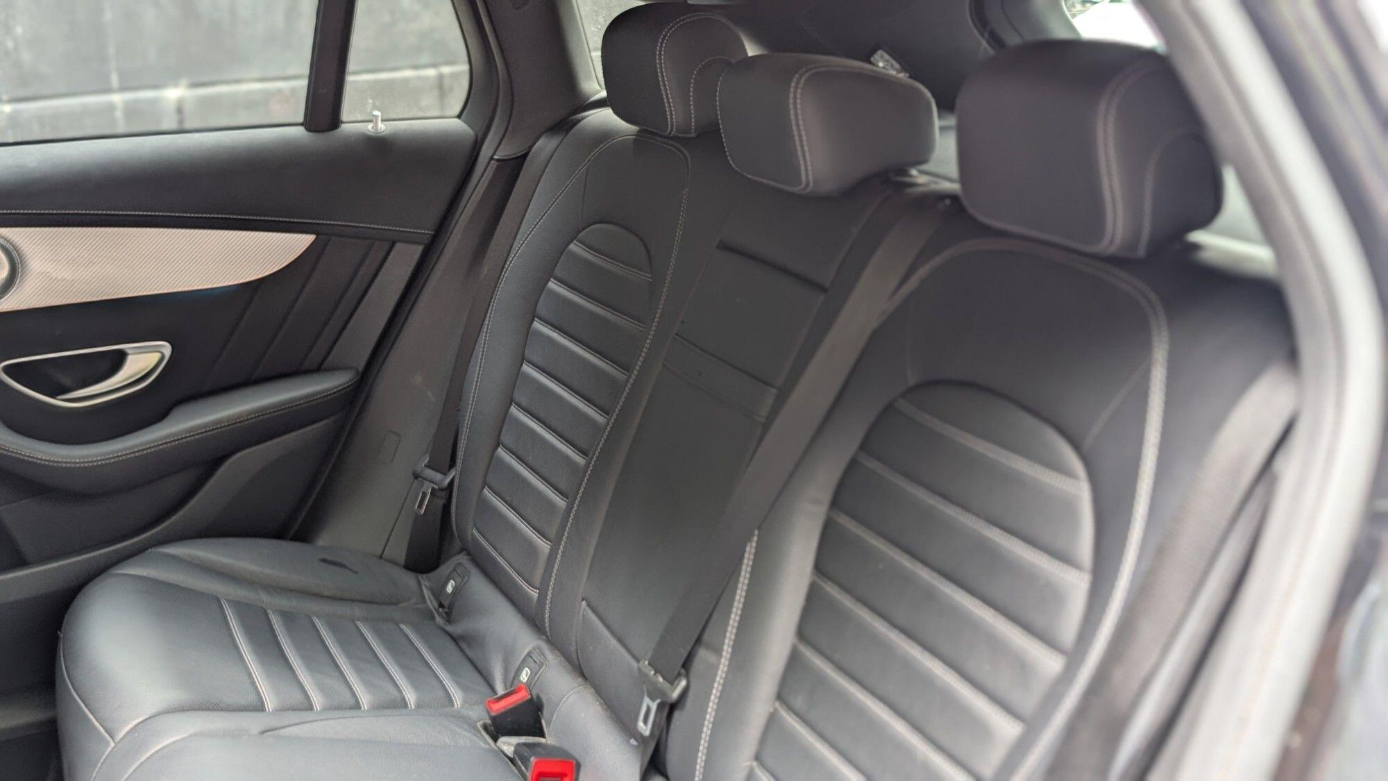 Mercedes-Benz EQC view 14