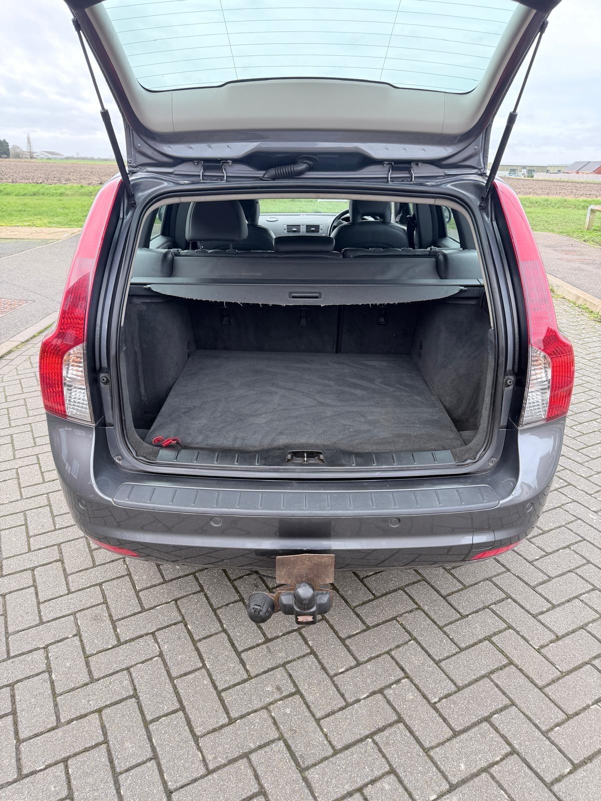 Volvo V50 view 11