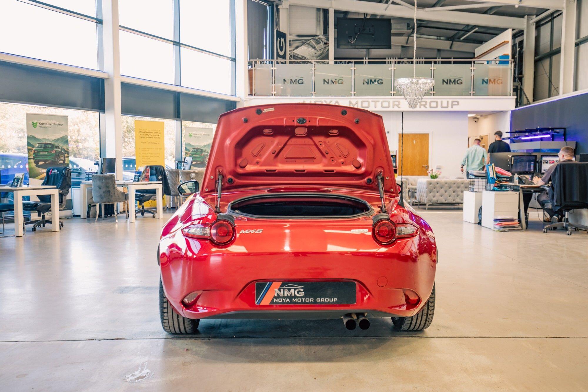 Mazda MX-5 view 28