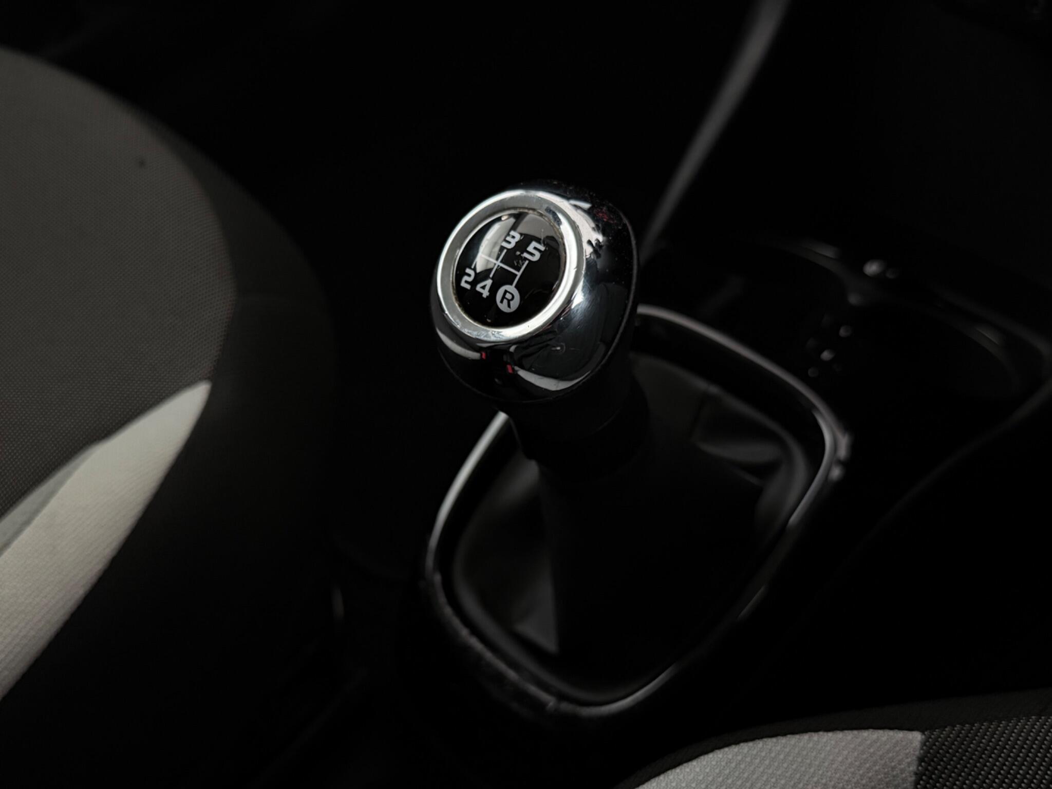 Toyota Aygo view 19