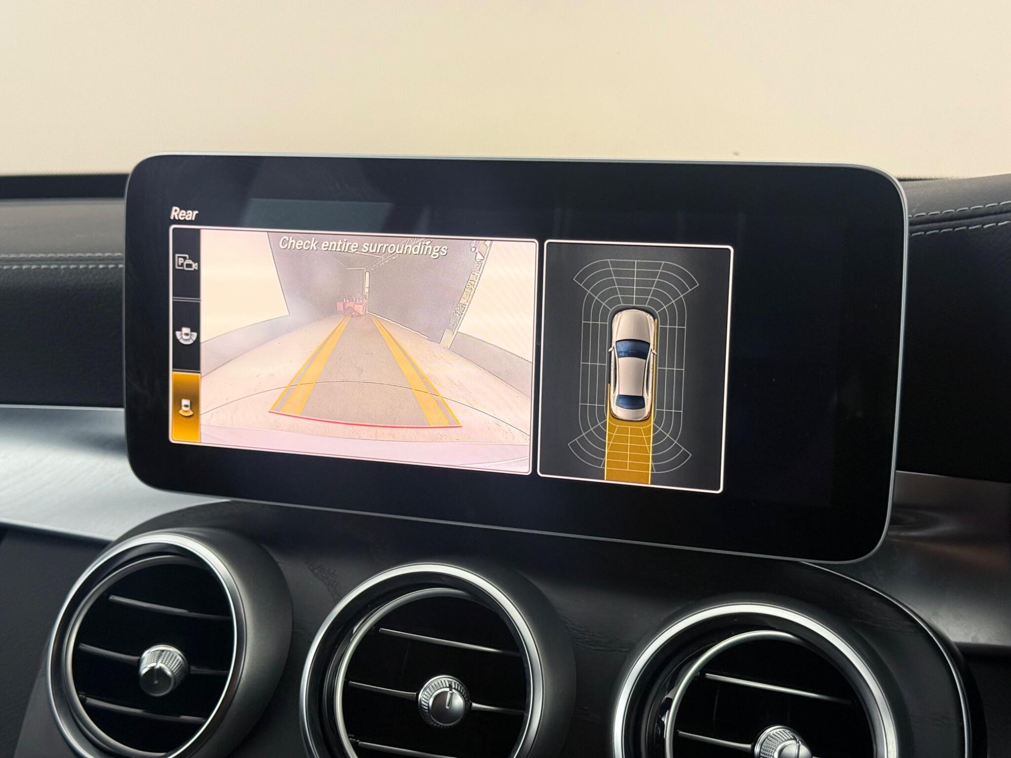 Mercedes-Benz C-Class view 34