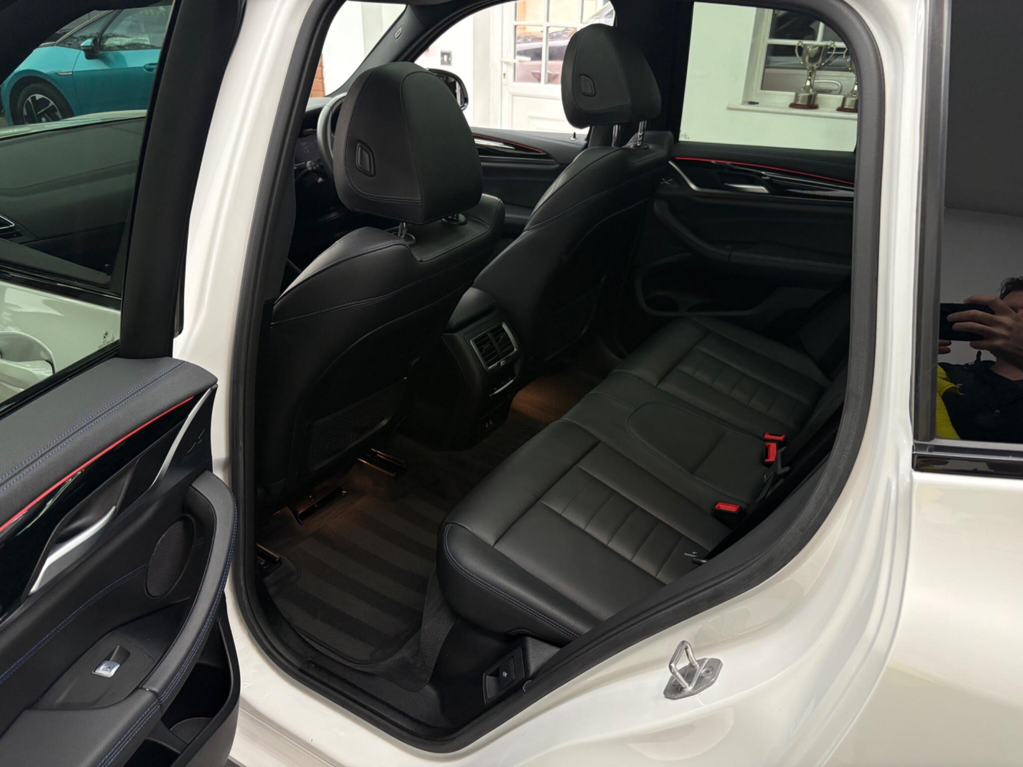BMW iX3 view 12
