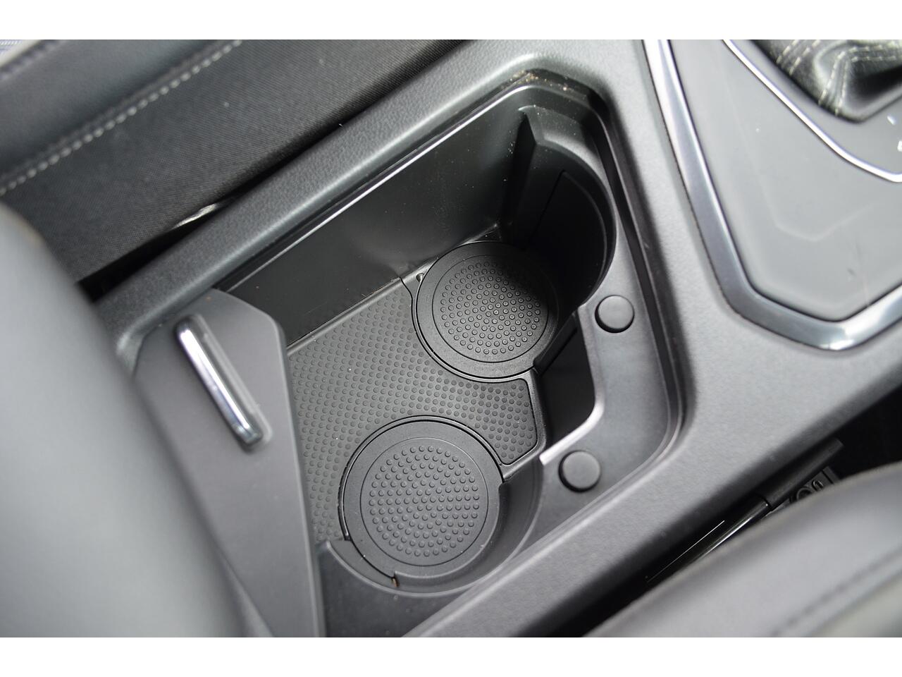 Volkswagen Tiguan Allspace view 30