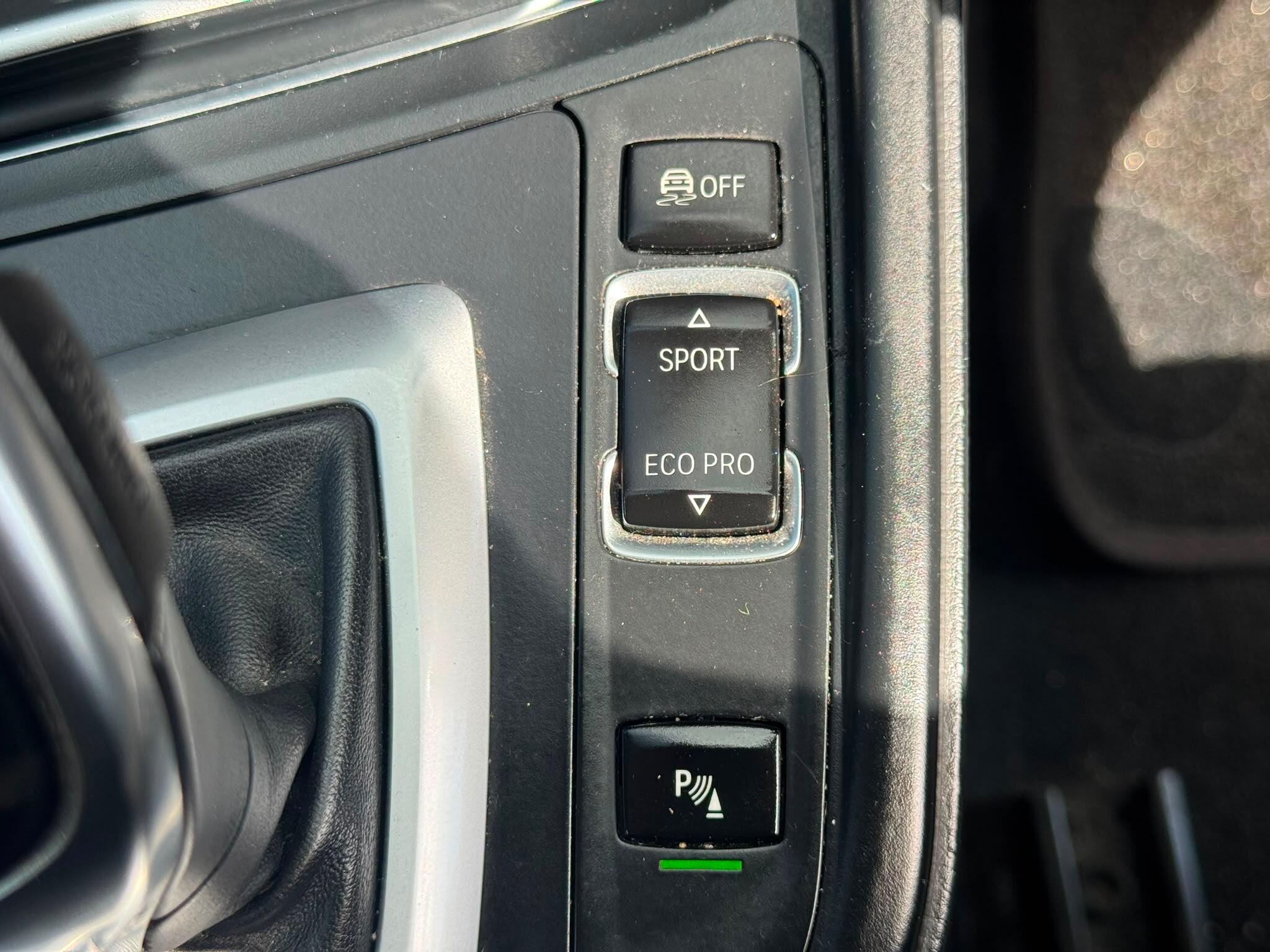 BMW 3 Series view 38