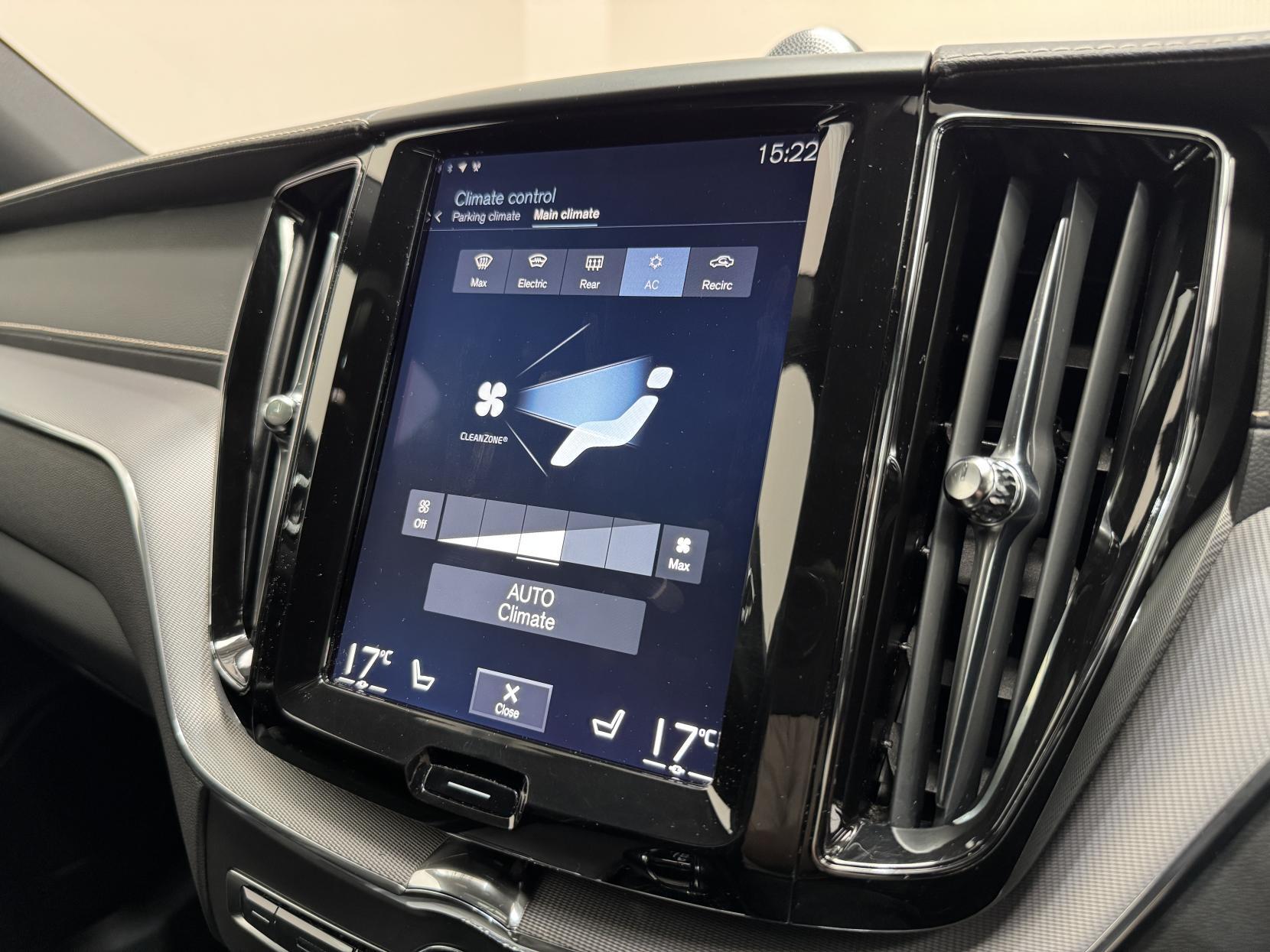 Volvo XC60 view 31