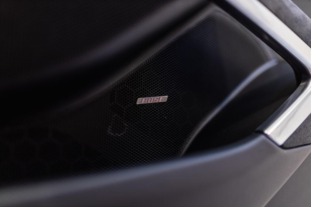 Porsche Cayman view 26