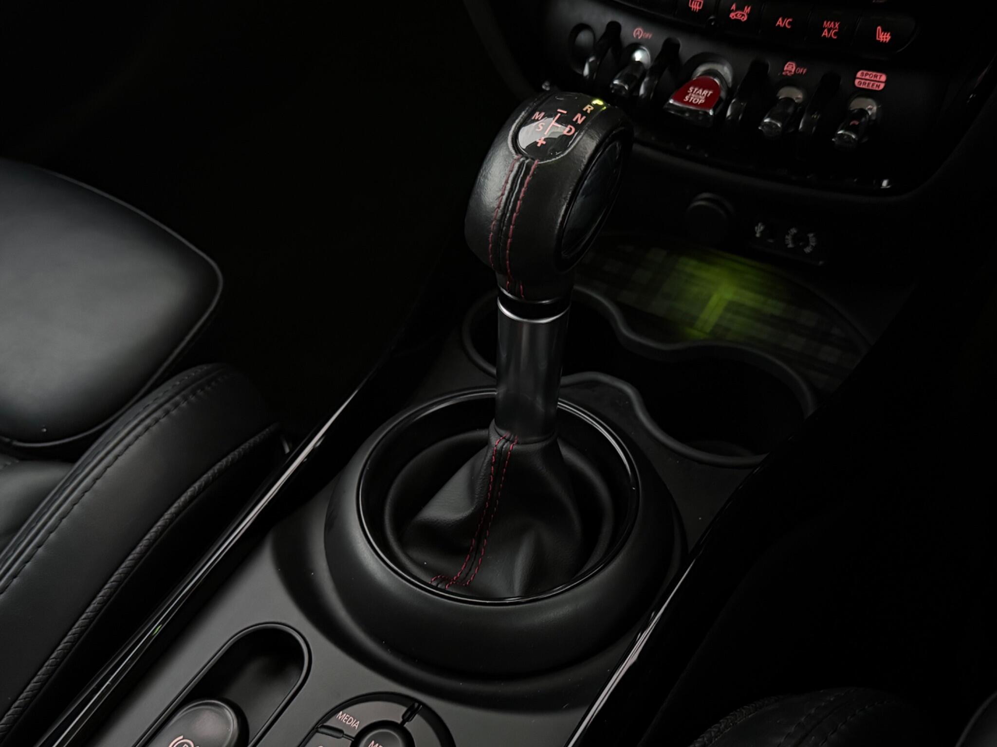 Mini Clubman view 18