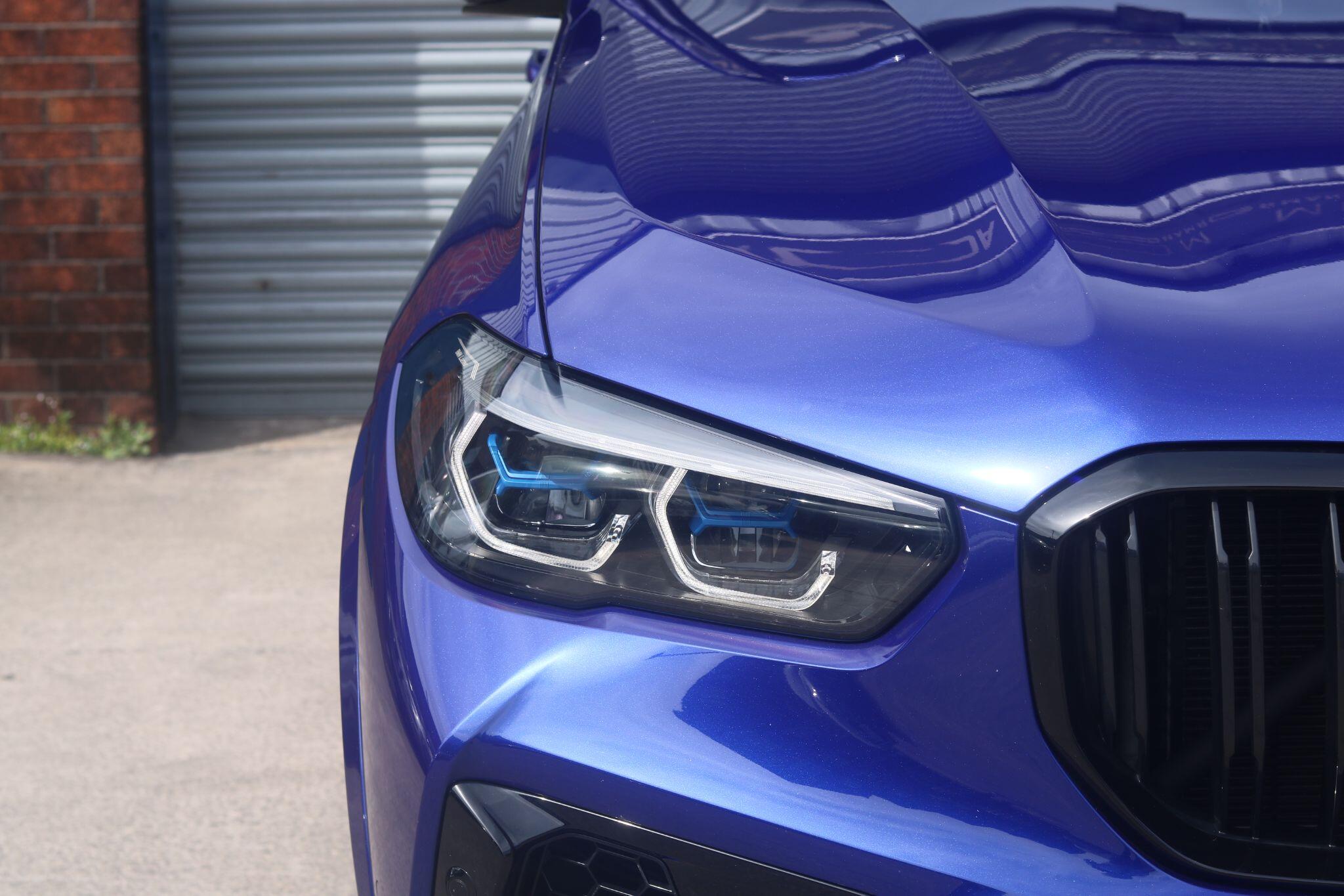 BMW X5 M view 8