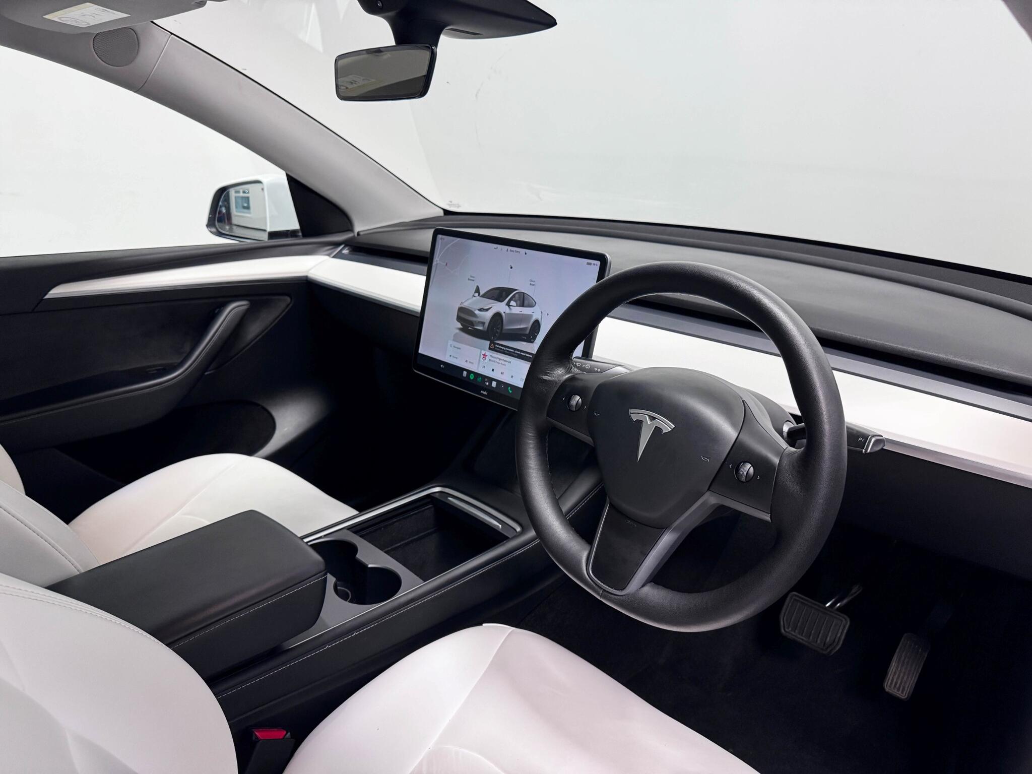 Tesla Model Y view 35