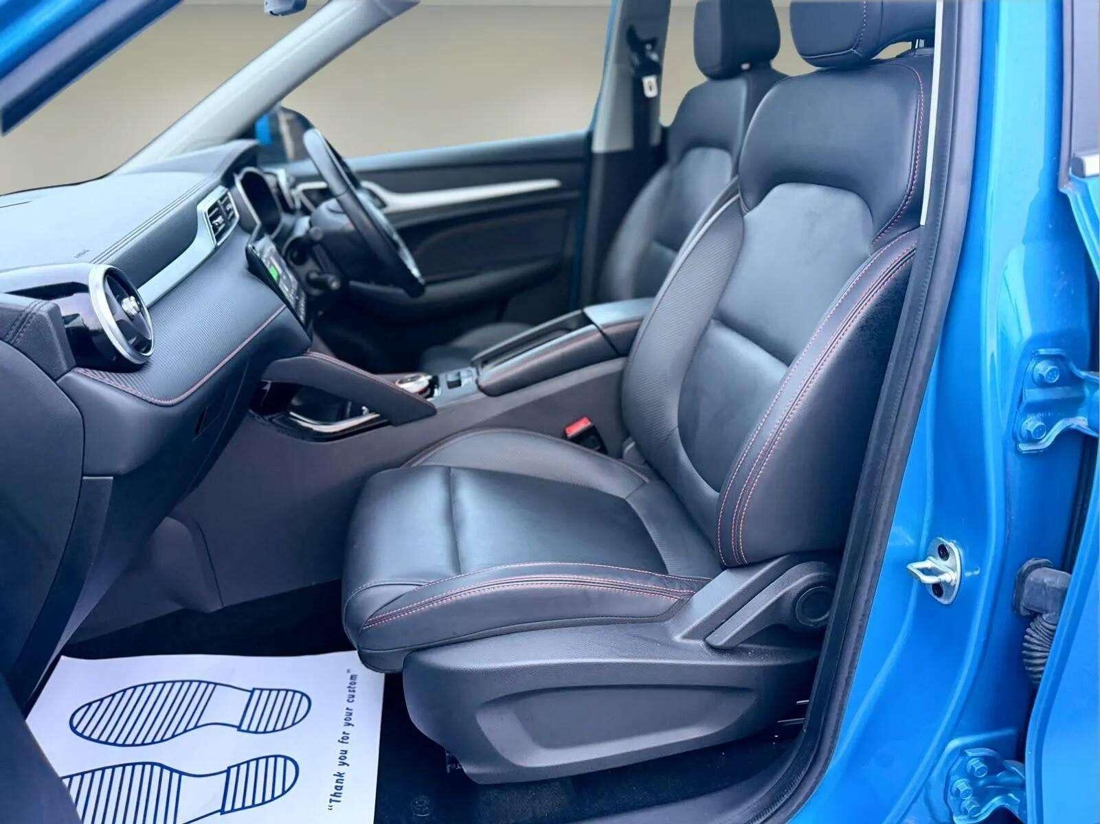 MG MG ZS view 35