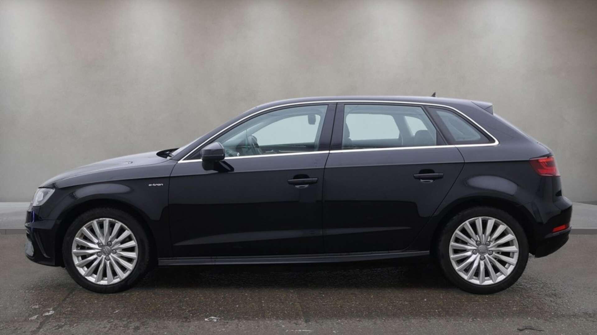 Audi A3 view 12