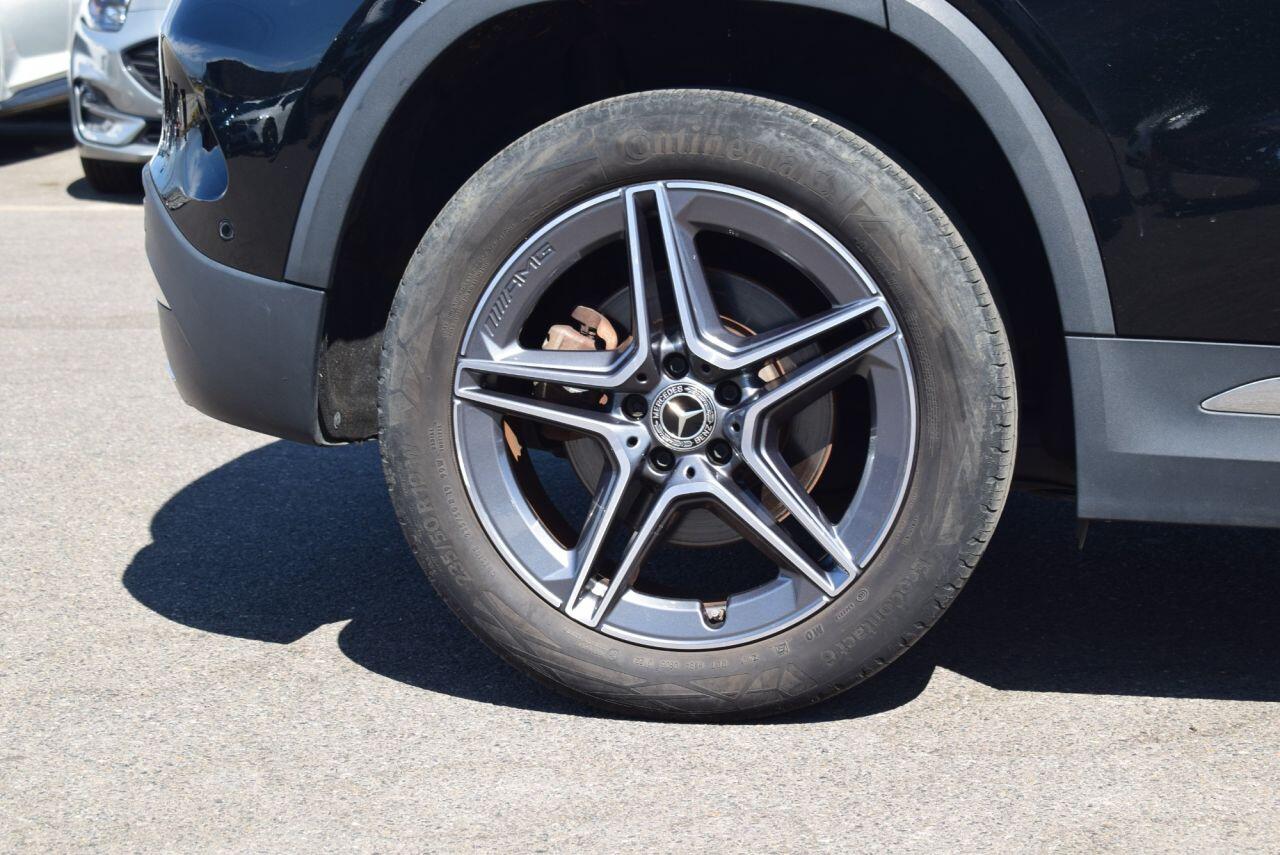 Mercedes-Benz Gla view 9
