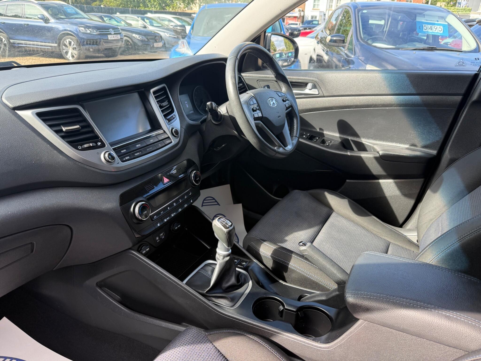 Hyundai Tucson view 13