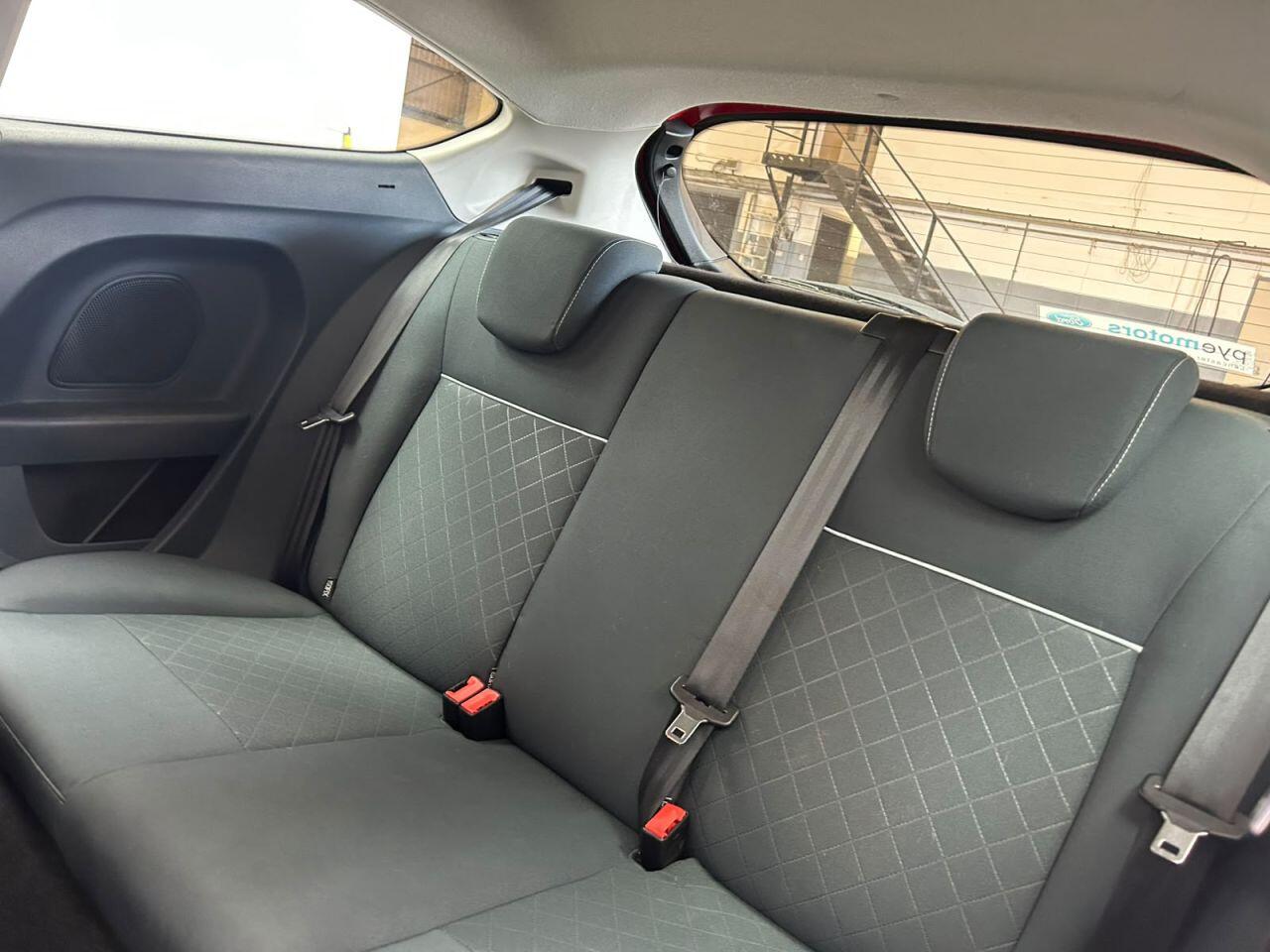 Ford Fiesta view 21
