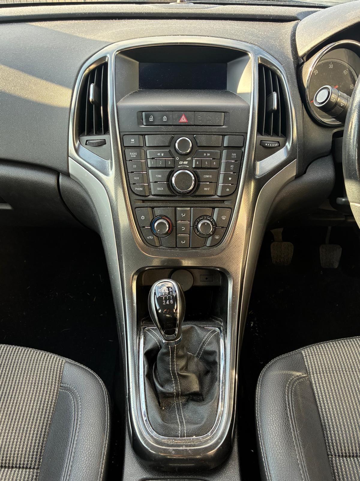 Vauxhall Astra view 19