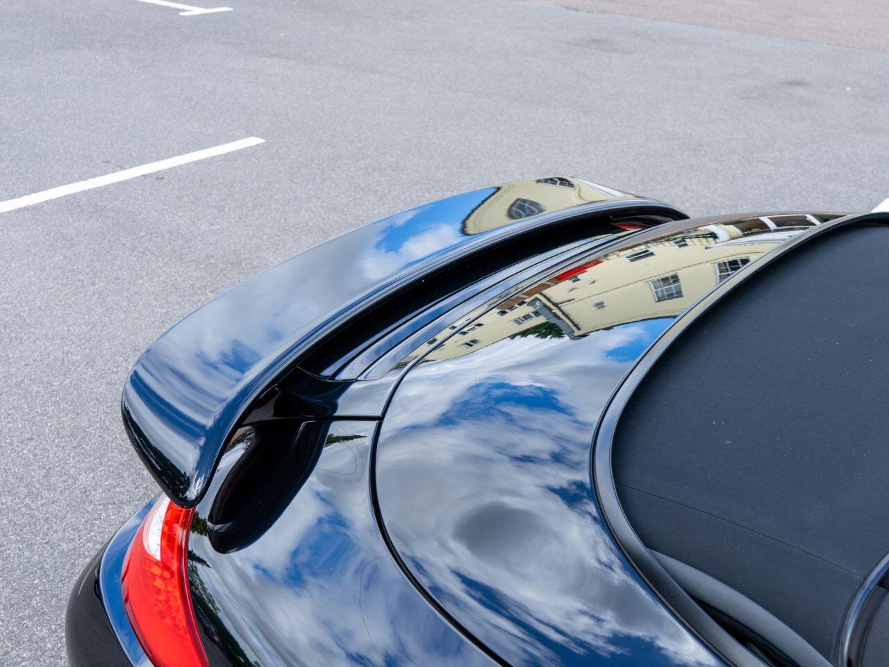 Porsche 911 view 21