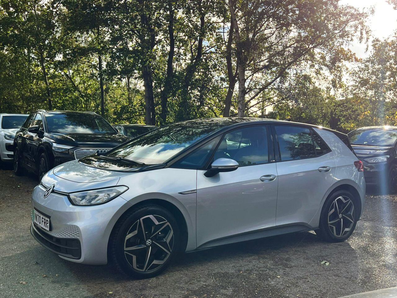 Volkswagen ID.3 view 10