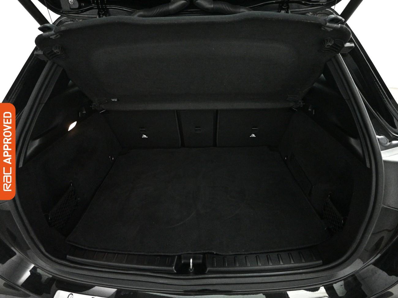 Mercedes-Benz Eqa view 28