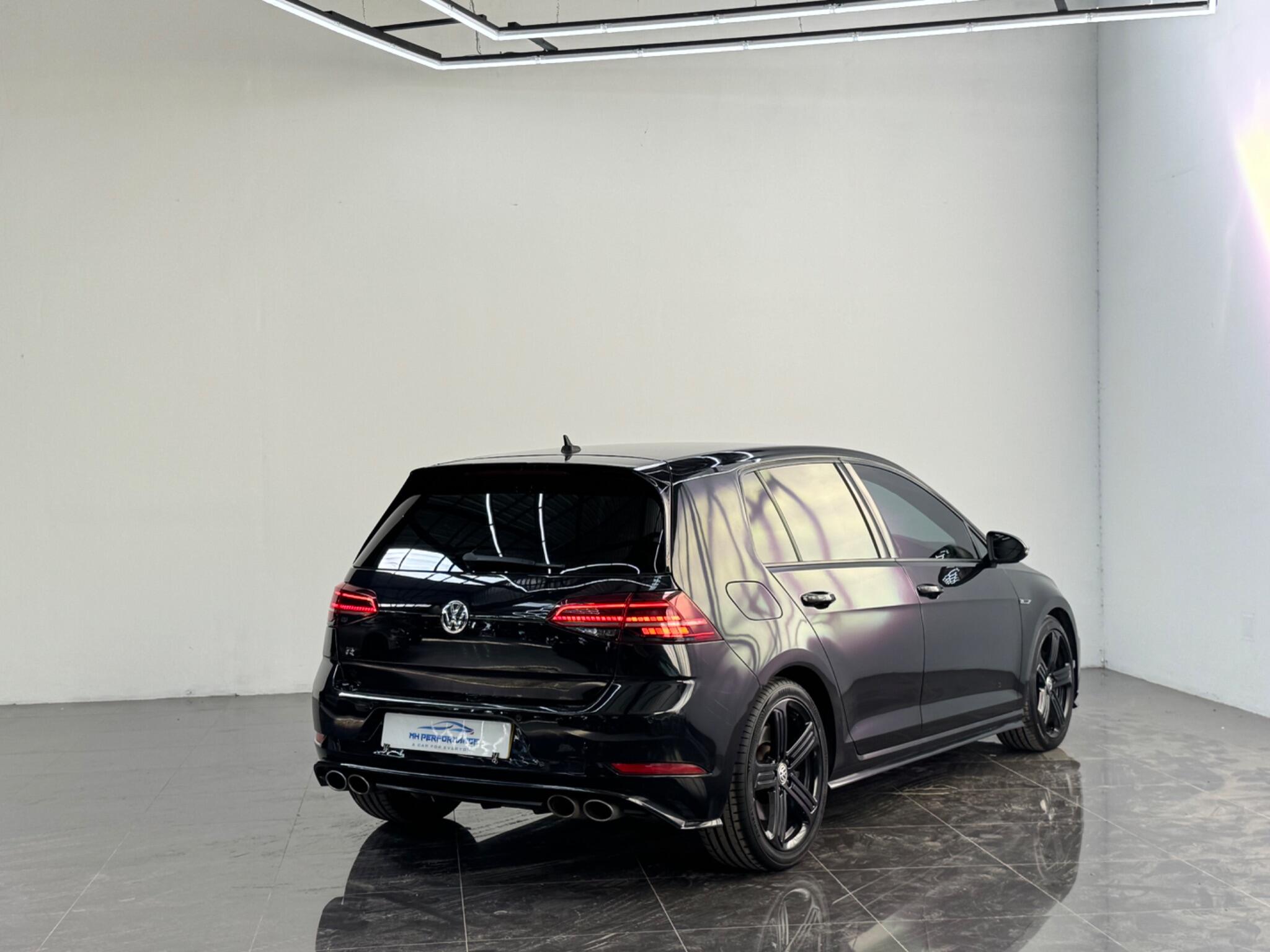 Volkswagen Golf view 48