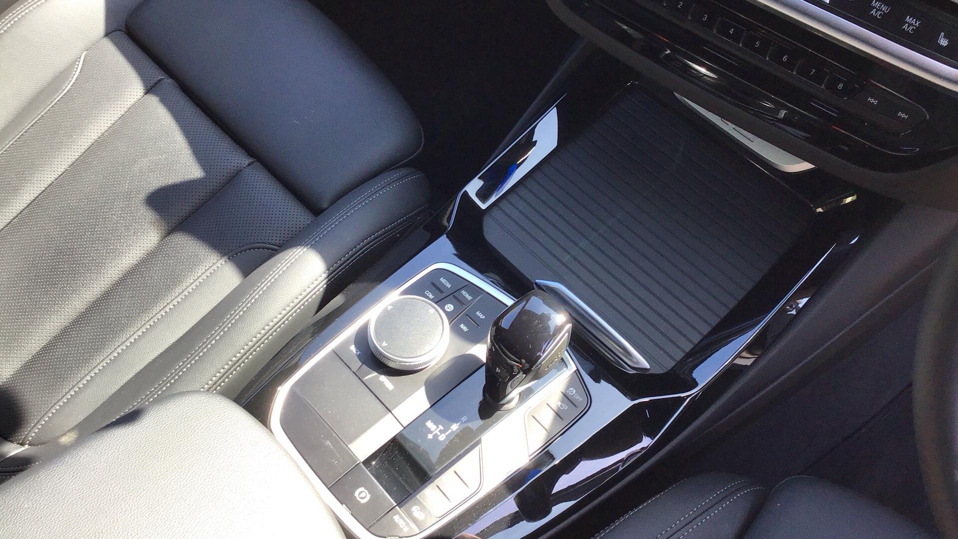 BMW X3 view 10
