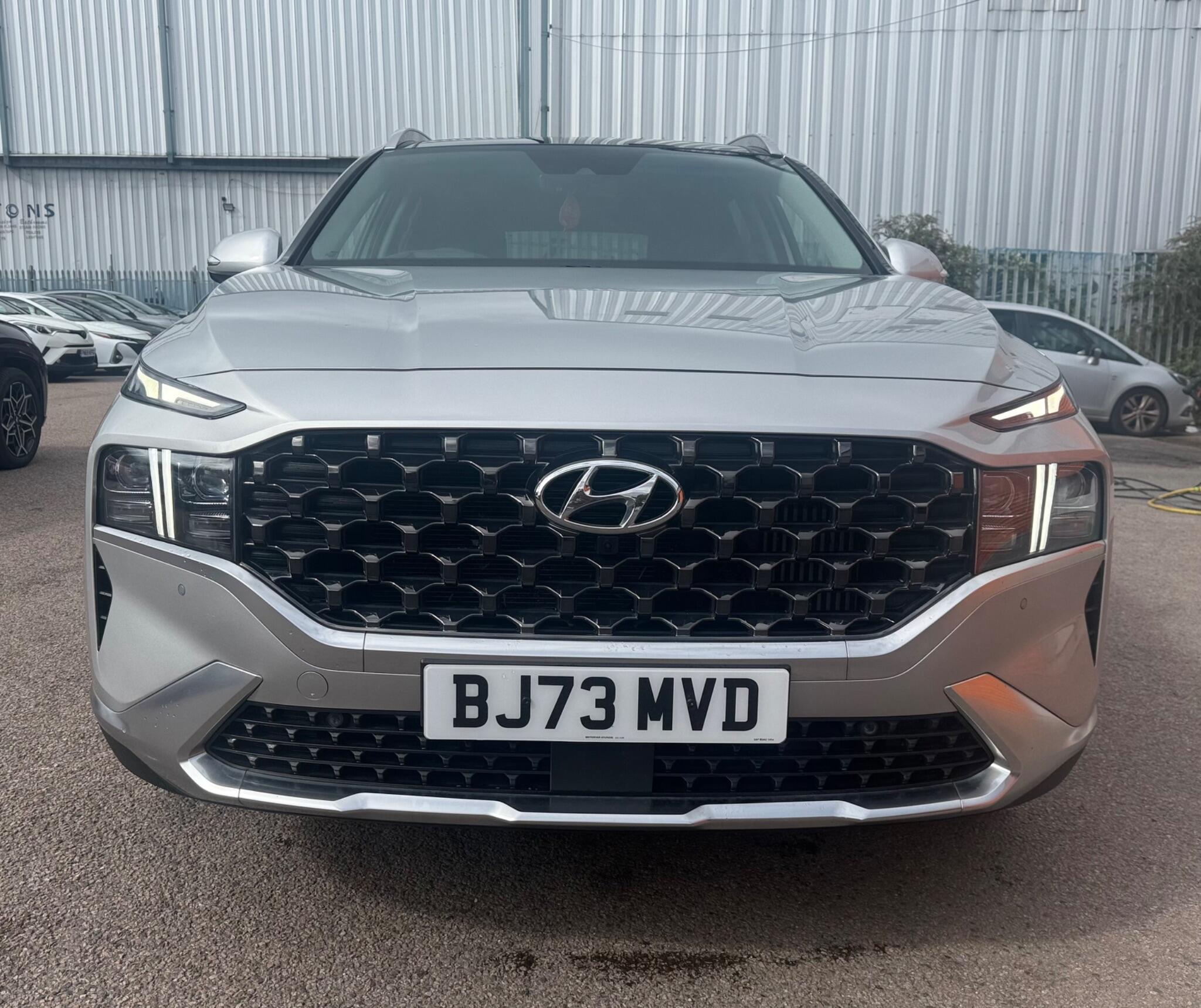 Hyundai Santa FE view 2