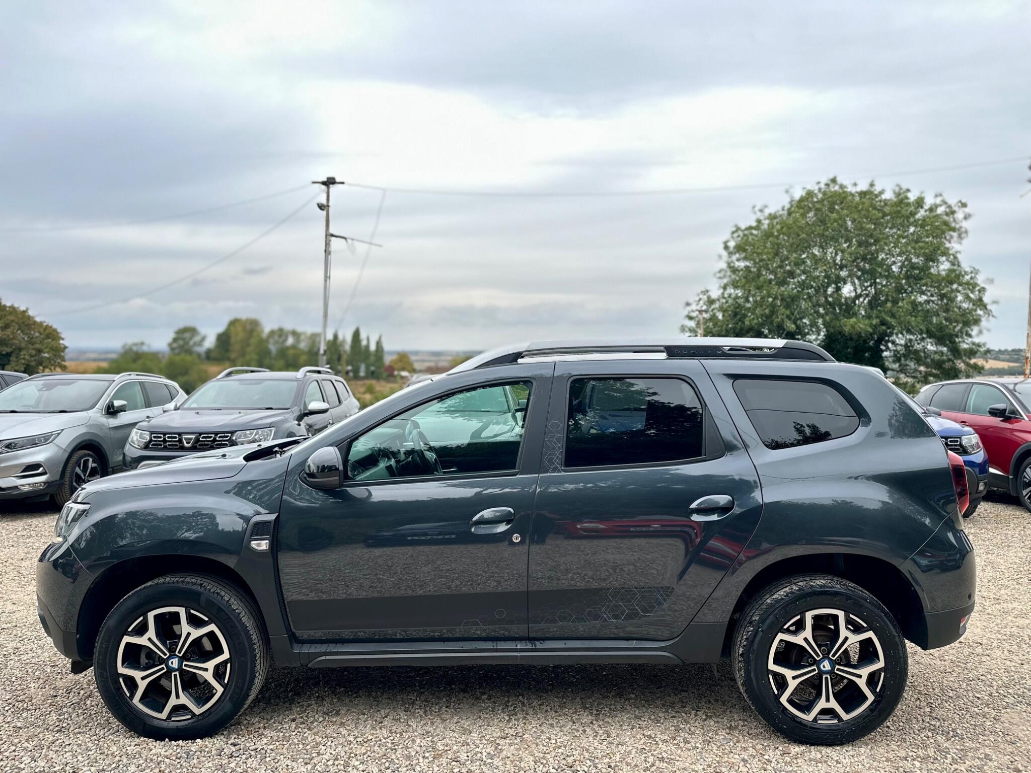 Dacia Duster view 9
