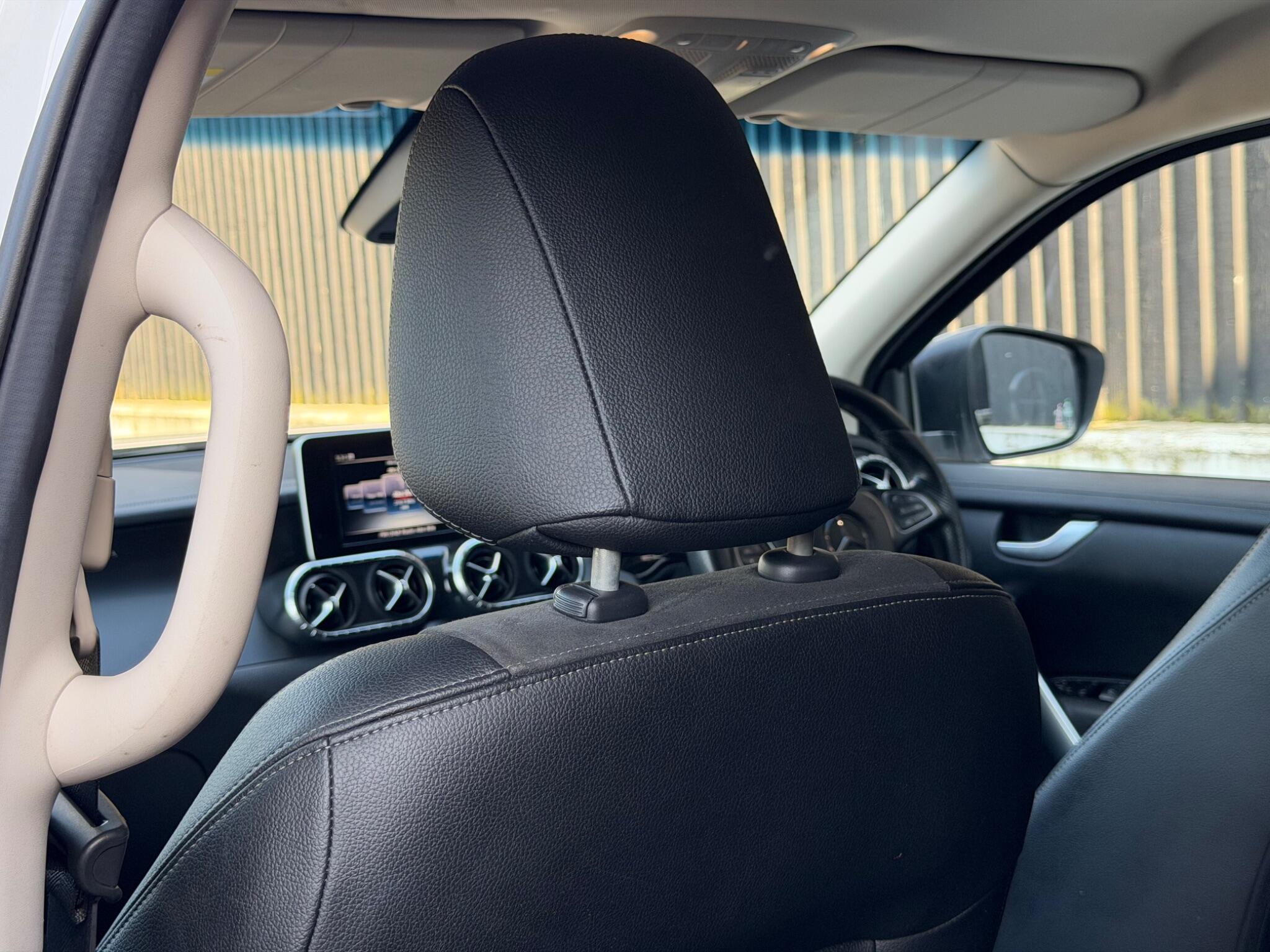 Mercedes-Benz X-Class view 49