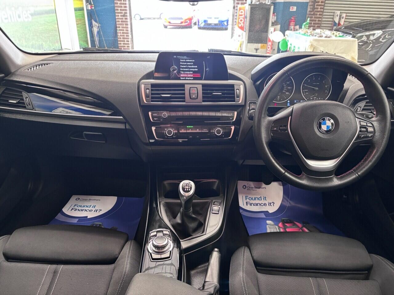 BMW 1 Series view 19