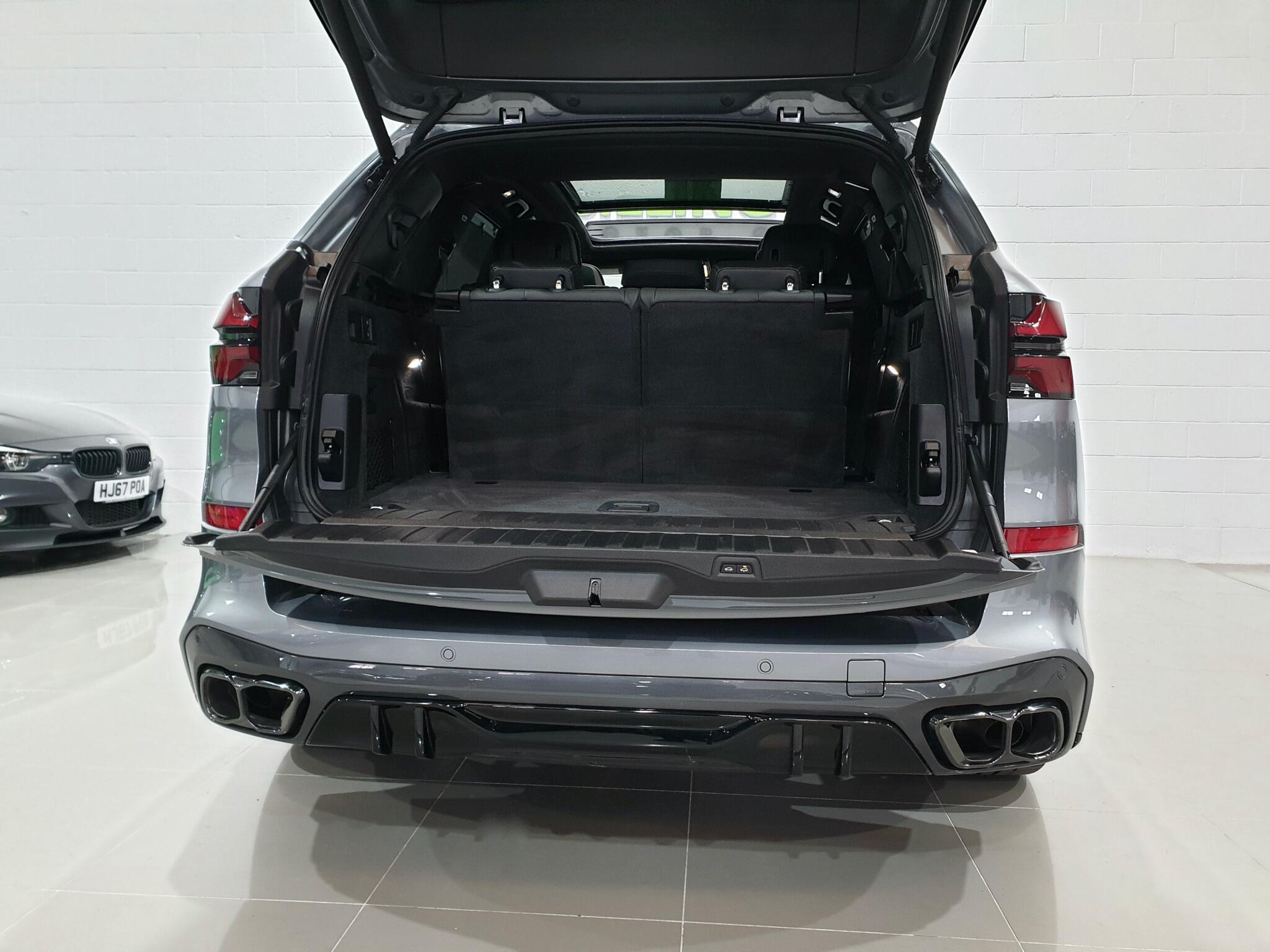 BMW X5 view 37