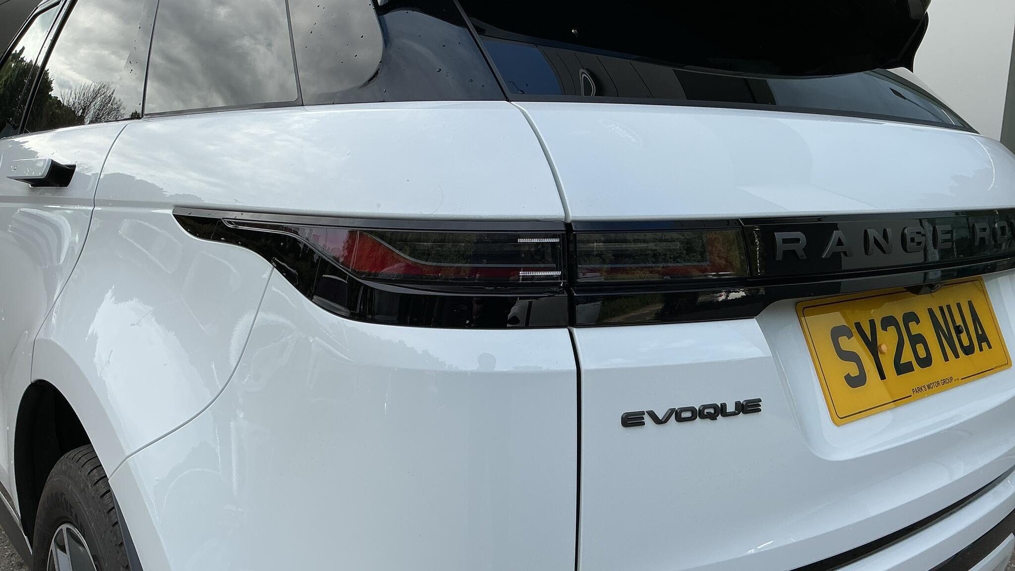Land Rover Range Rover Evoque view 19