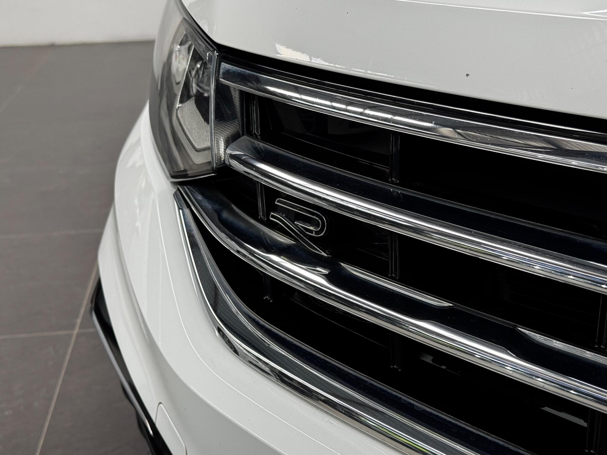 Volkswagen Tiguan view 28
