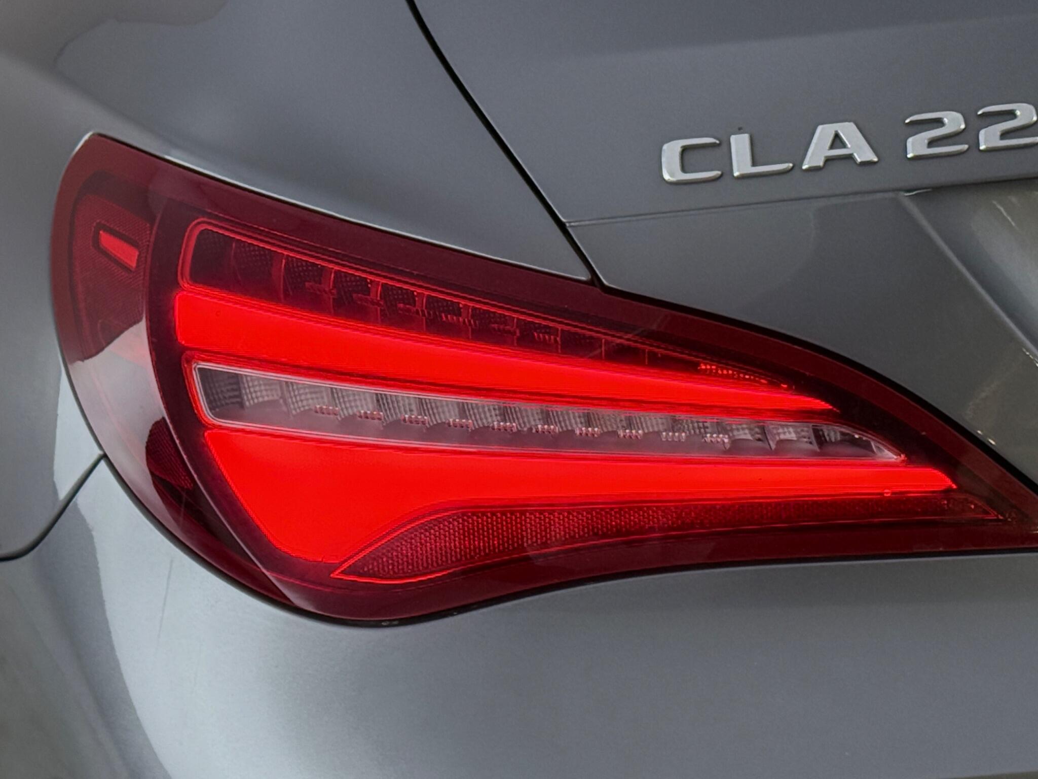 Mercedes-Benz CLA view 9