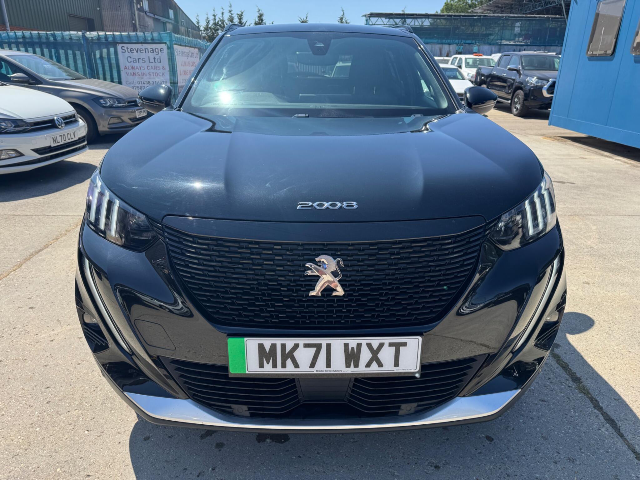 Peugeot E-2008 view 6