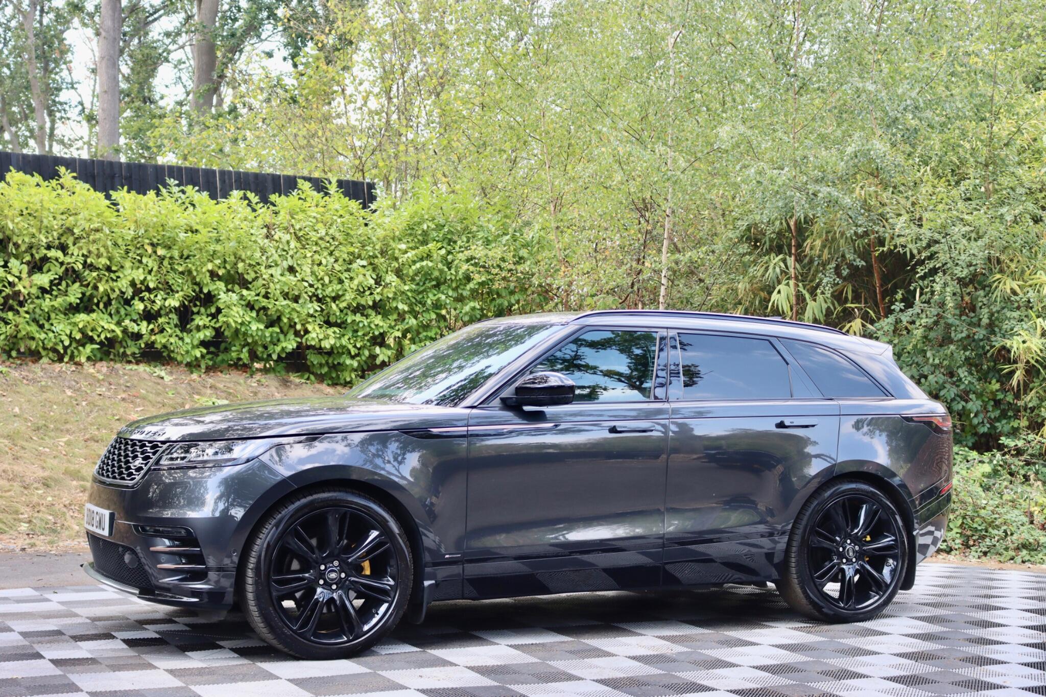 Land Rover Range Rover Velar view 32