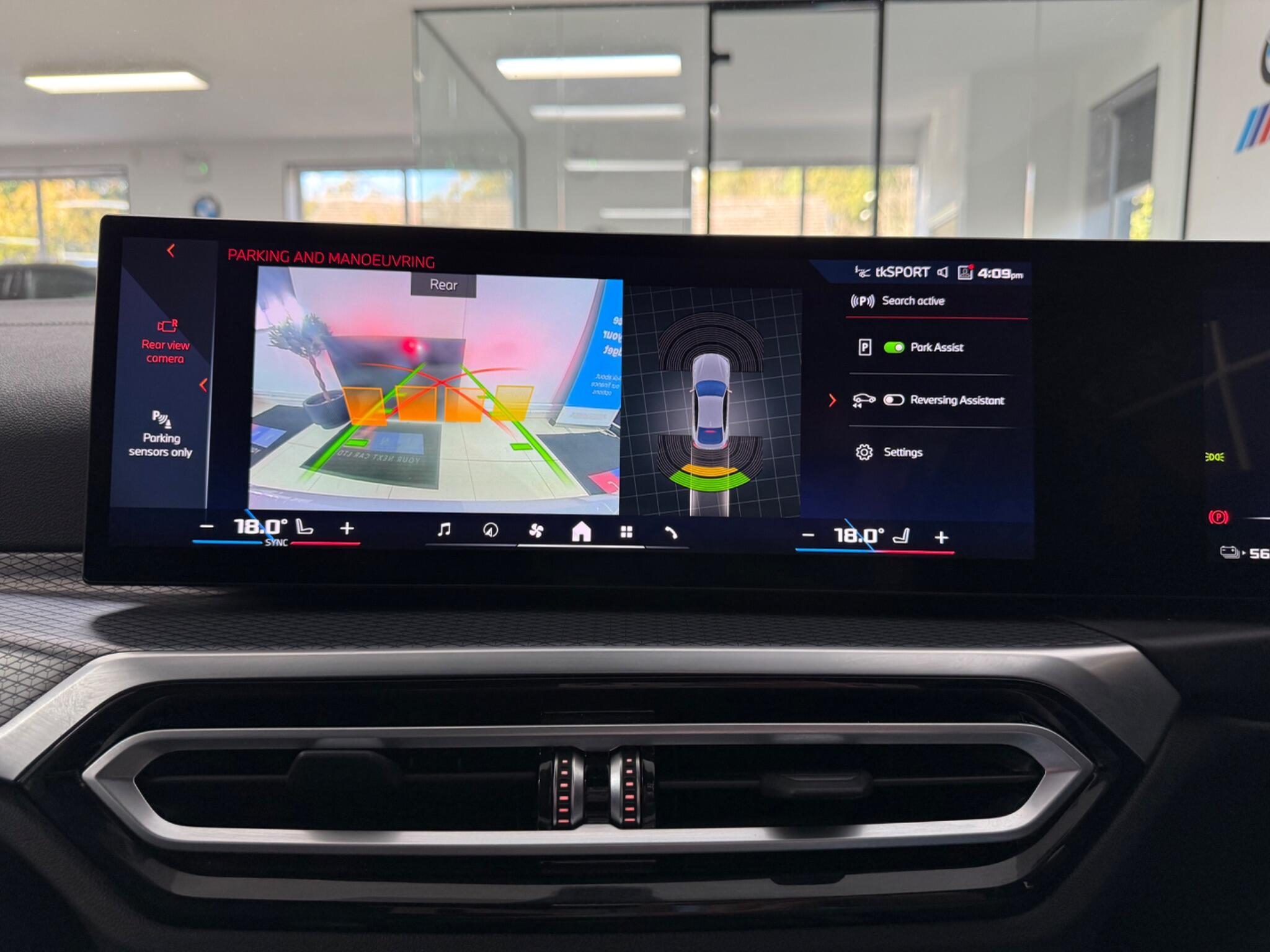 BMW i4 view 9