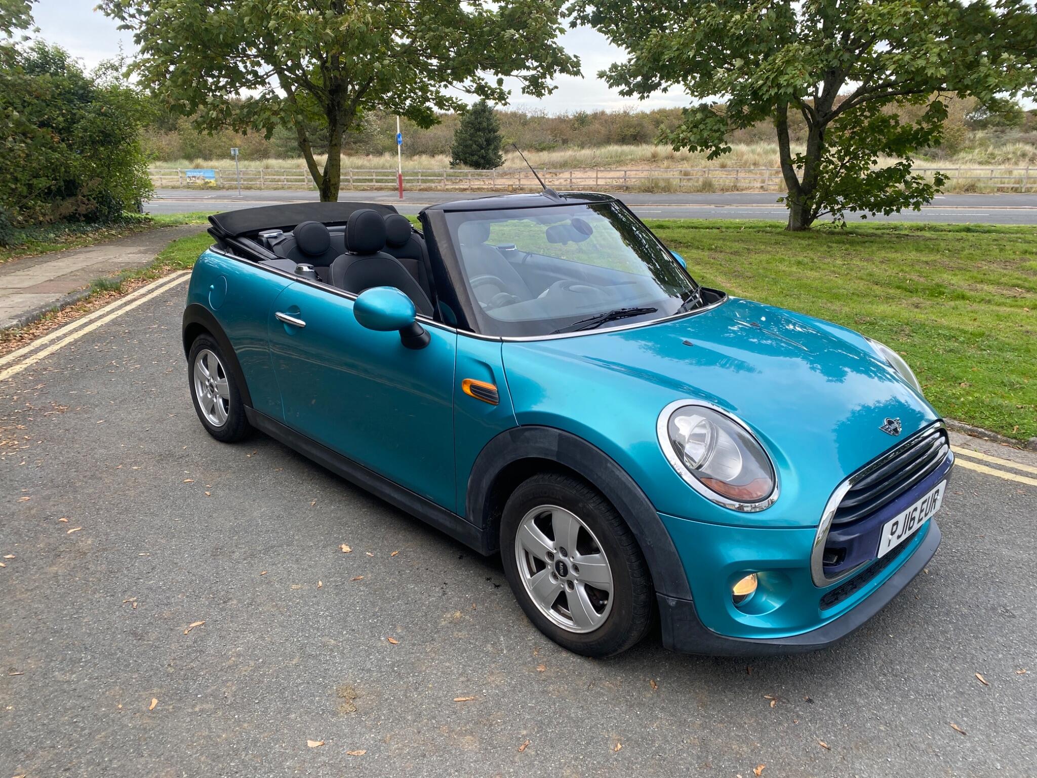 MINI Convertible 1.5 Cooper Euro 6 (s/s) 2dr