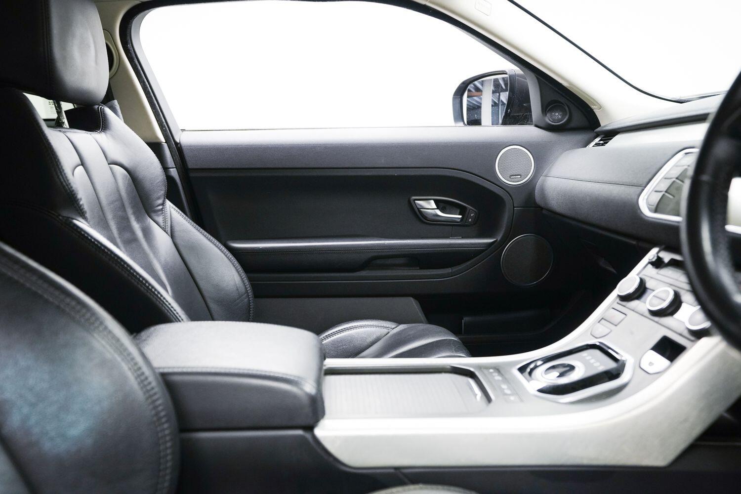 Land Rover Range Rover Evoque view 13