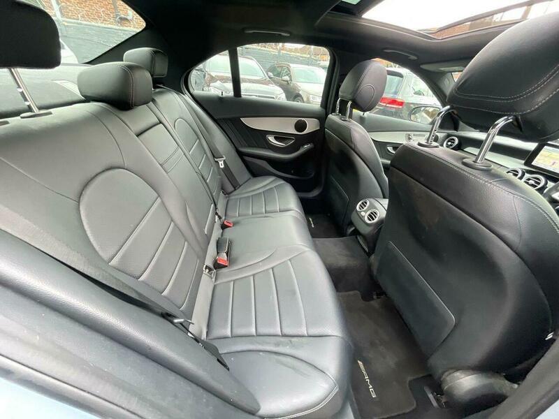 2015 Mercedes-Benz C Class image 21