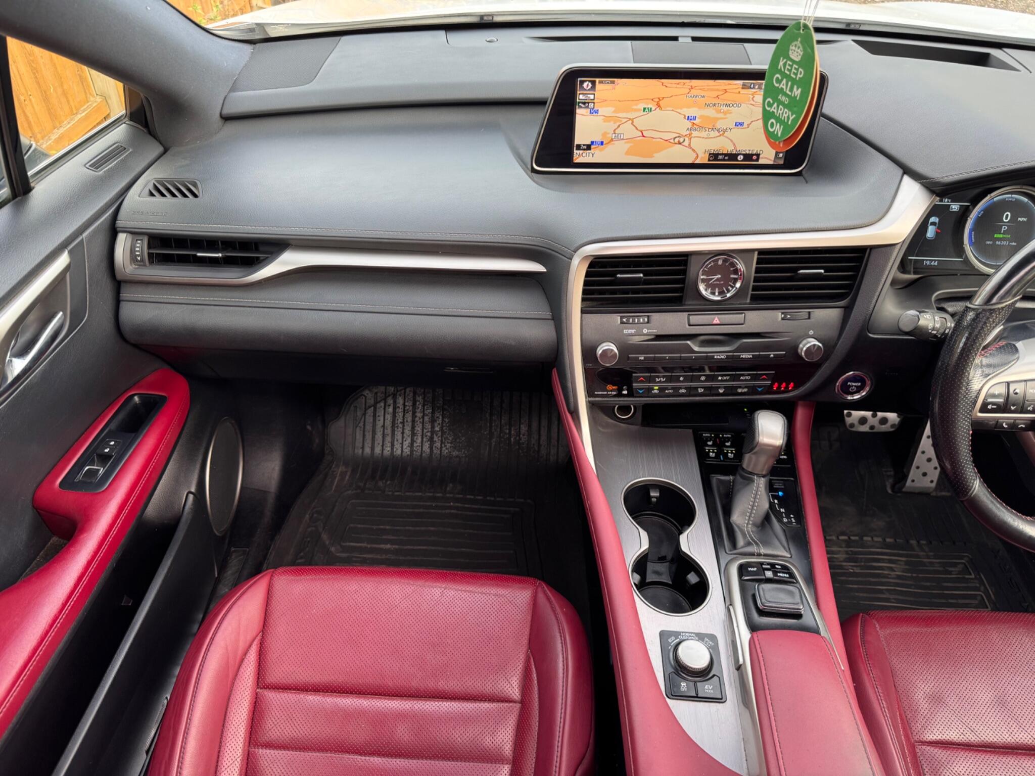 Lexus RX view 17