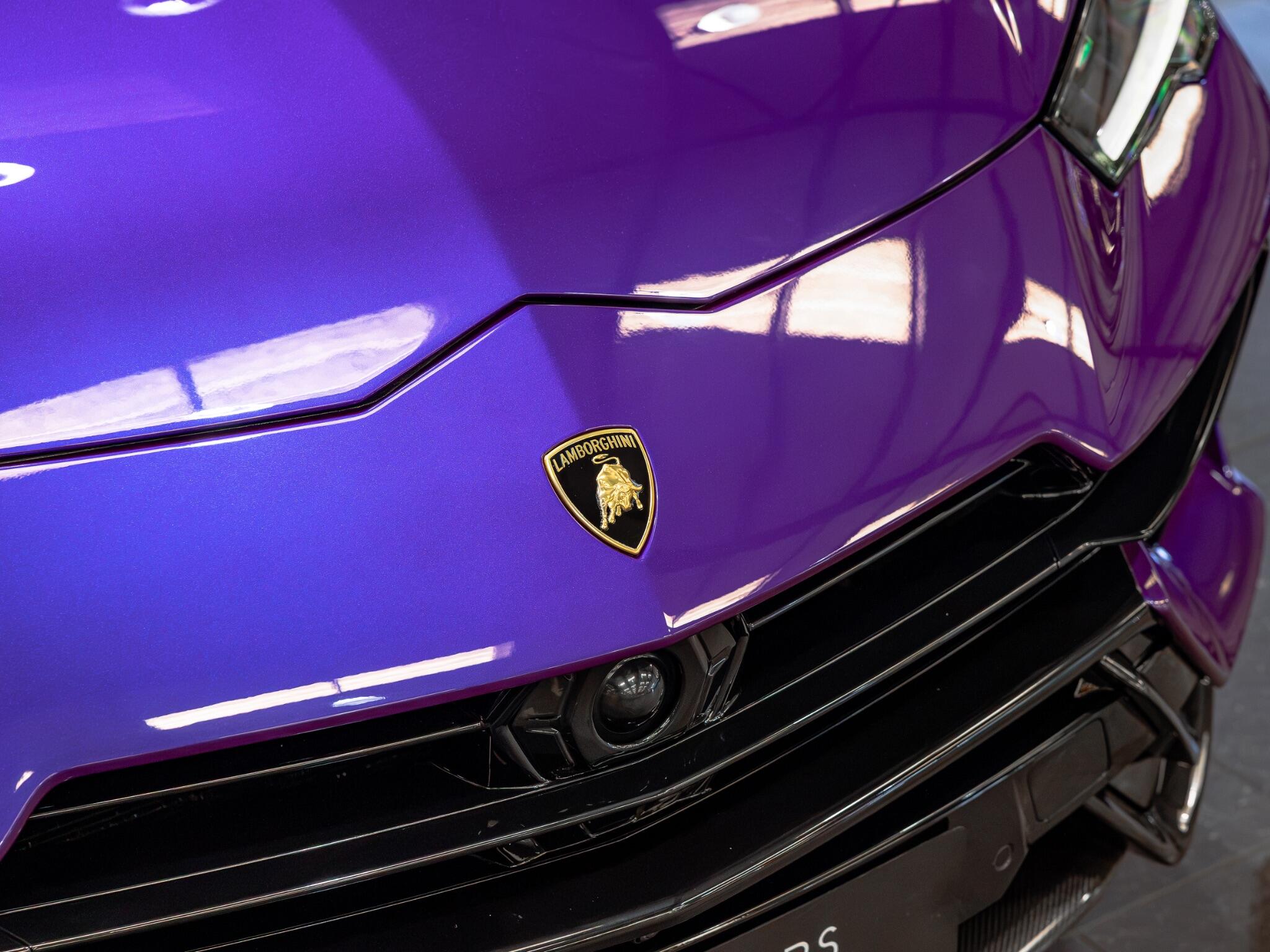 Lamborghini Urus view 16
