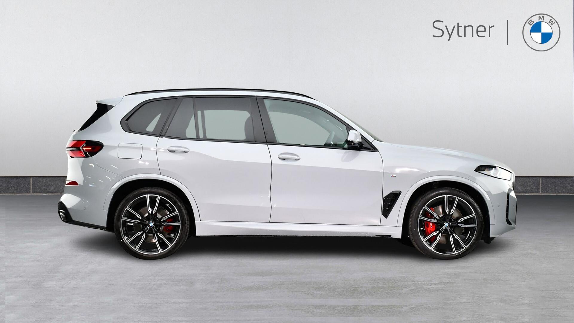BMW X5 view 3